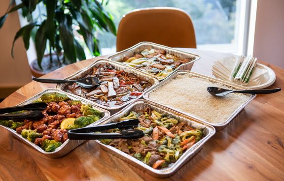 Best Practices and Tips when Ordering Chinese Buffet Spread