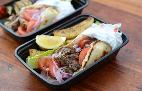 Presentation Styles for Sandwiches, Wraps, and Gyros